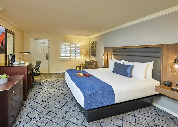 Kimpton Miralina And By Ihg Resort 4*