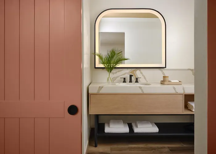 Kimpton Miralina And By Ihg Resort 4*