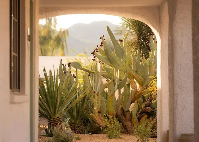 Kimpton Miralina And By Ihg 4*