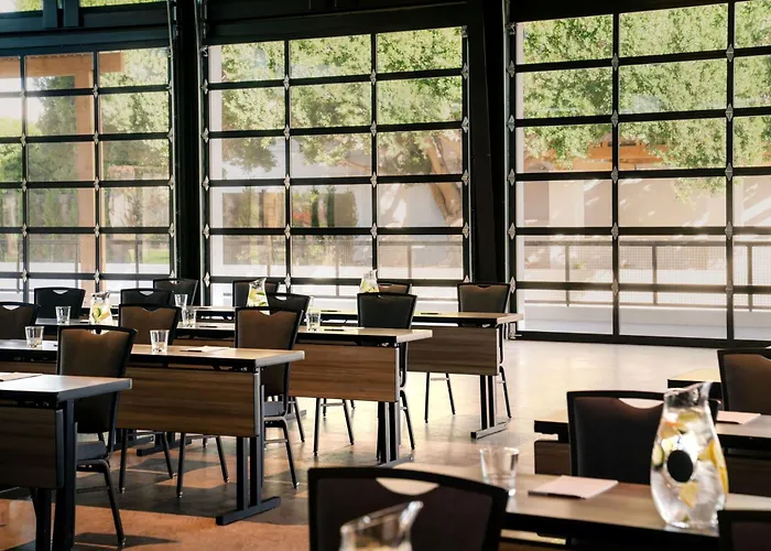Resort Kimpton Miralina And By Ihg 4*